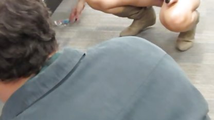 Super sexy Avi Scott nimmt einen Schwanz alte deutsche sex filme Gesicht