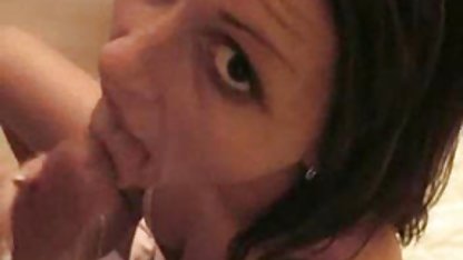 Yang neo amateur teen bekommt reife geile frauen sex creampie in dieser obszönen pov Film rasierte Muschi