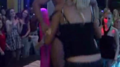 Darla Crane schließlich hat sex mit Riley alte porn