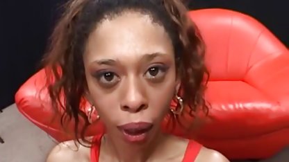 18 - Lily Fox - Redhead Nimmt ältere frauen pornofilme Ihre Erste Anal